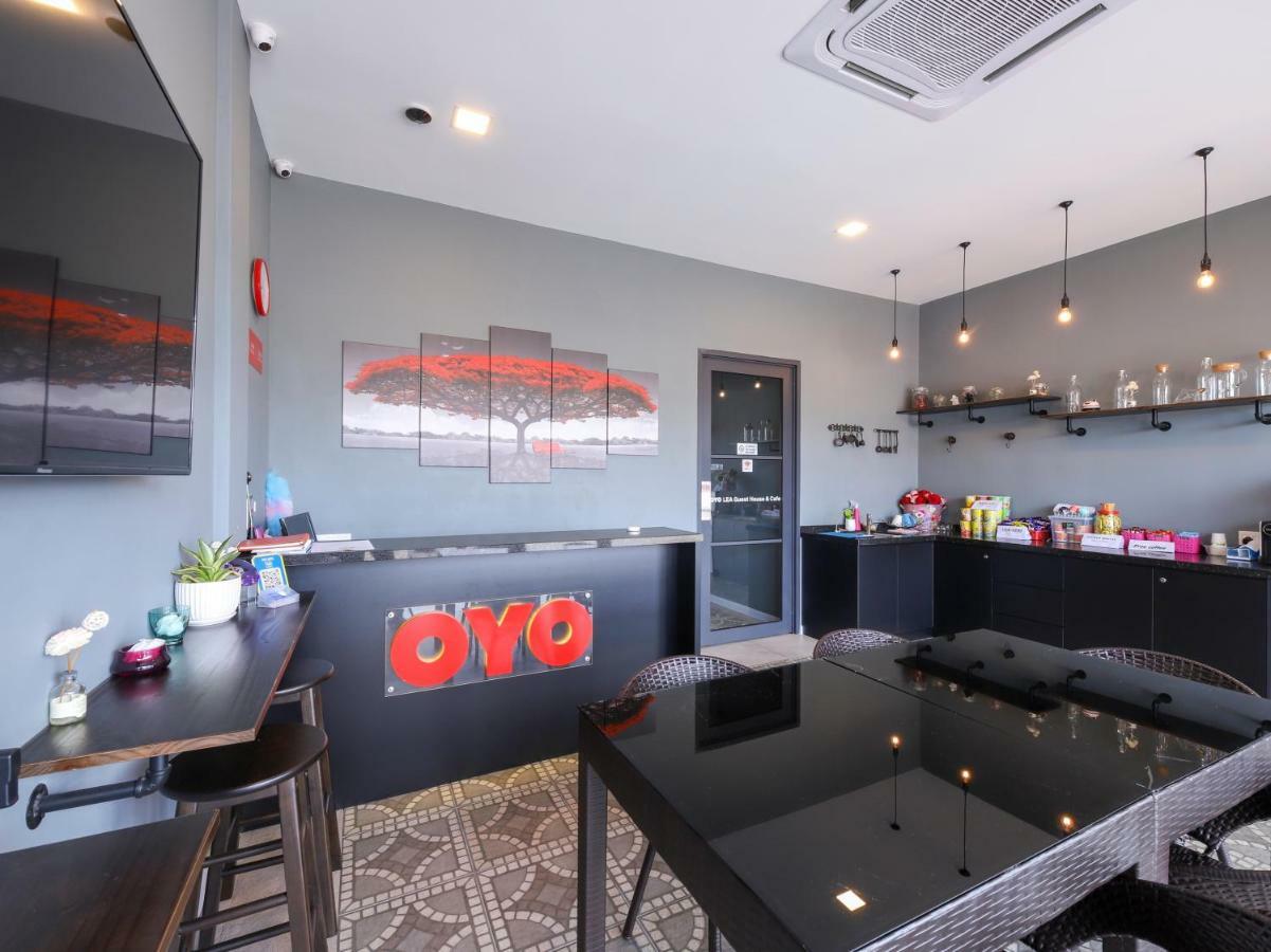 Super Oyo 1145 Lea Guest House & Cafe Lukut Exterior foto